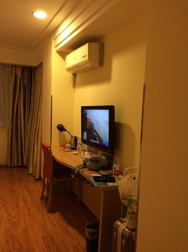 Home Inn Chengdu Kuanzhai Alley New City Square Exterior photo