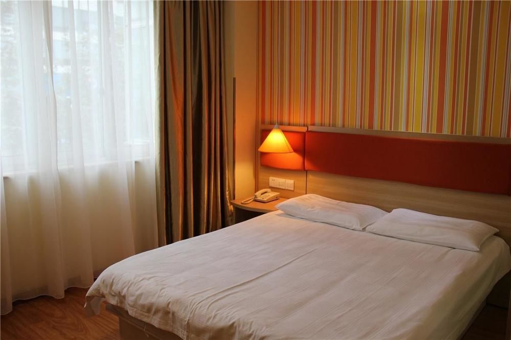 Home Inn Chengdu Kuanzhai Alley New City Square Exterior photo